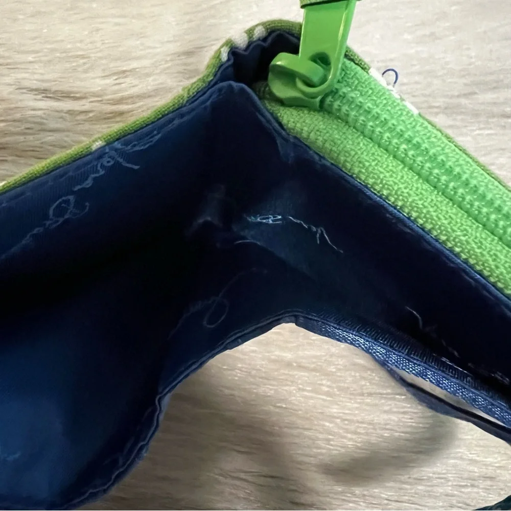 Vintage VERA BRADEY Apple Green 2004 Mini Zip Wallet Green White Y2K Floral - Picture 5 of 12